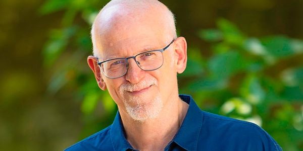 Dr. Daniel Becker