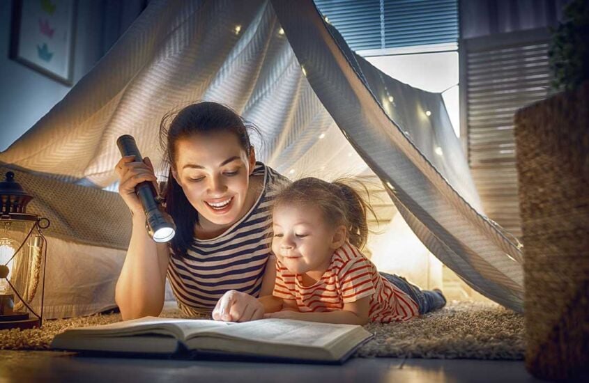 Ler o que gosta é tão importante quanto a leitura escolar e deve ser incentivado