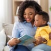 Livros para bebês: 10 obras para ter em casa