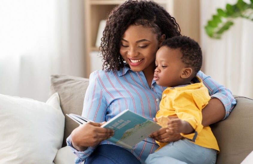 Livros para bebês: 10 obras para ter em casa