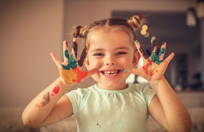 Como estimular a criatividade infantil? Descubra e aplique agora!