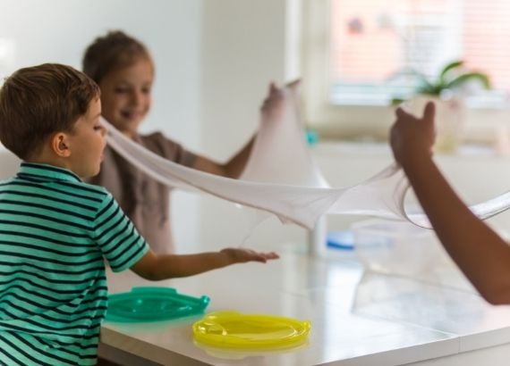 Como fazer Slime receita pronta com estrelinhas e brilha no