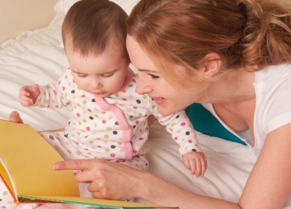 Como contar histórias para bebês. Como ler para bebês