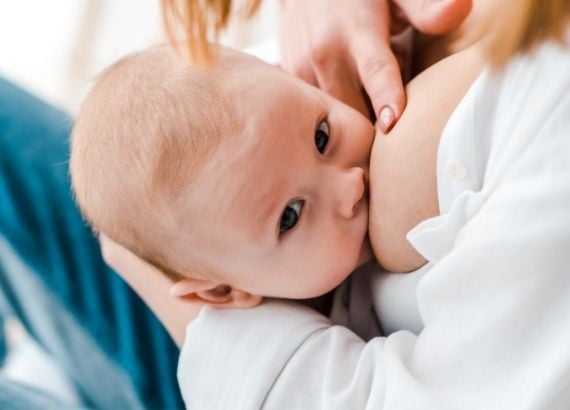 desenvolvimento dos sentidos do bebe. Desenvolvimento da audicao e do paladar. 5 sentidos