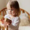 10 atividades sensoriais para bebês de 0 a 2 anos para fazer em casa