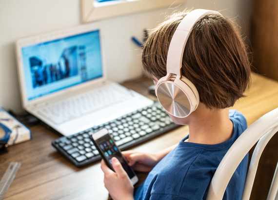 Educacao digital a tecnologia pode afastar a crianca dos livros meio1