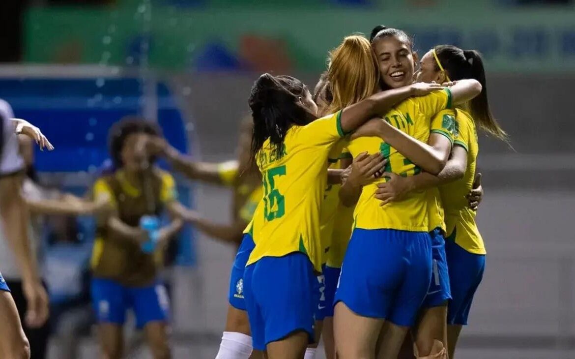 Futebol feminino futebol e coisa de menina sim capa Copy