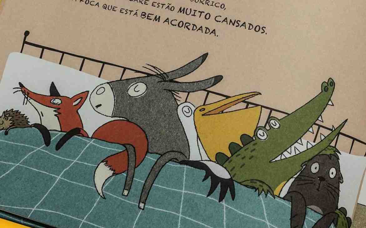 7 livros sobre a hora de dormir_capa. Imagem do livro Muito cansado e bem acordado